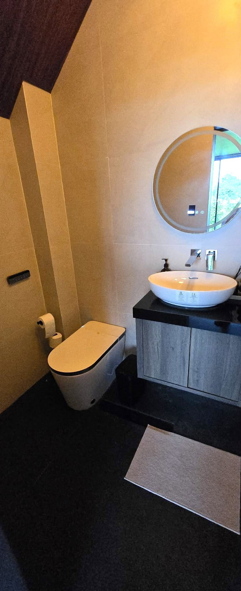 2-BedroomHouseandLotforSaleatTheSonoma,Sta.Rosa,Laguna-12.jpg