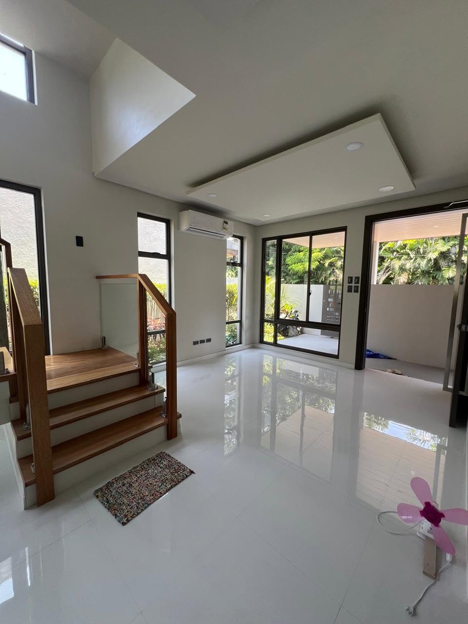 5-BedroomHouseandLotforSaleinBFHomes,Parañaque-6.jpg